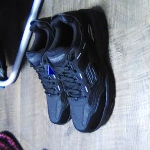 Sketchers 11.5